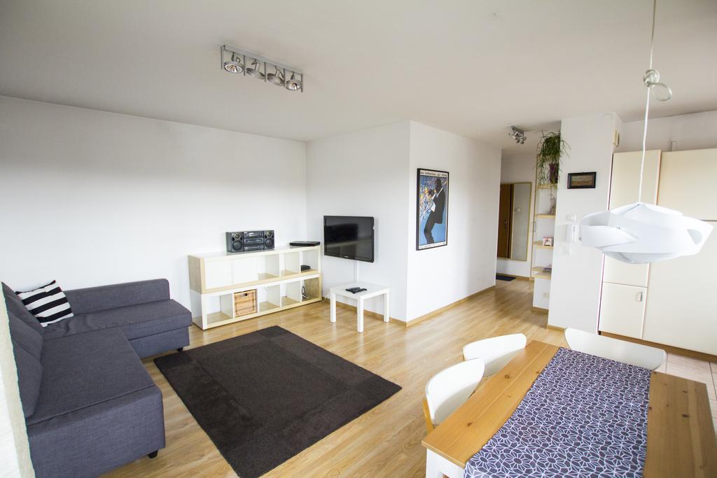 Apartment 22 *
